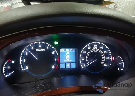 2012 Hyundai Genesis 3.8 z USA, uszkodzony, nr VIN KMHGC4DD5CU179395